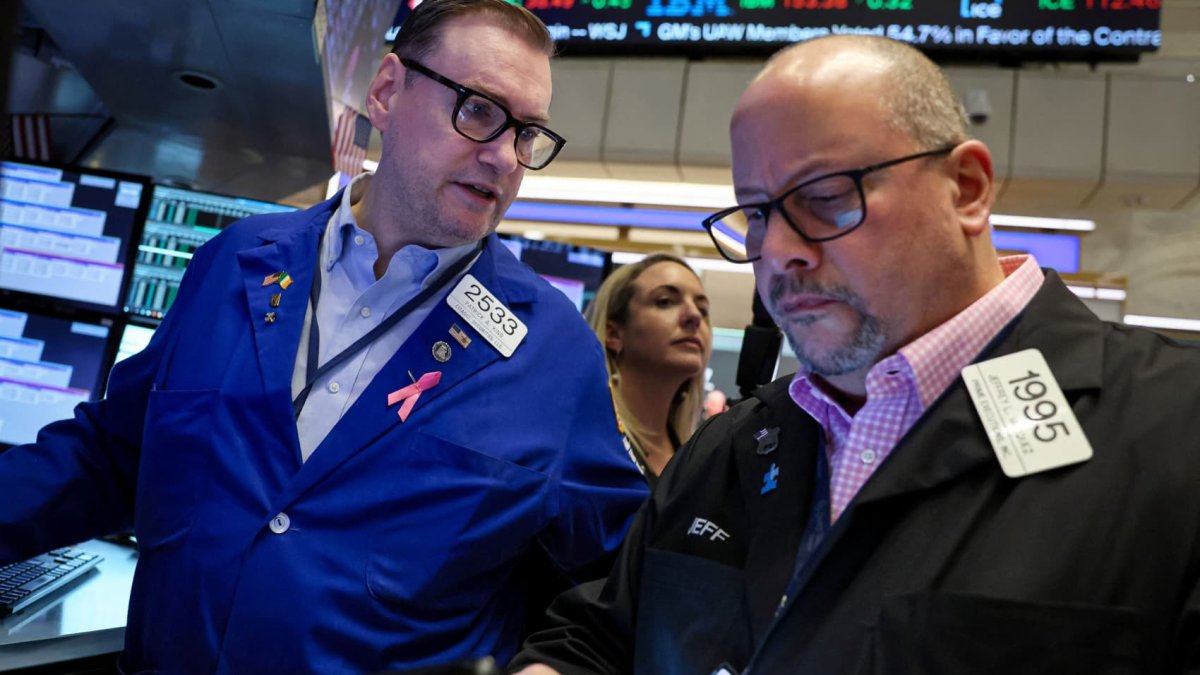 Stock futures are little changed as investors assess pause in November rally: Live updates - Vimarsana News
