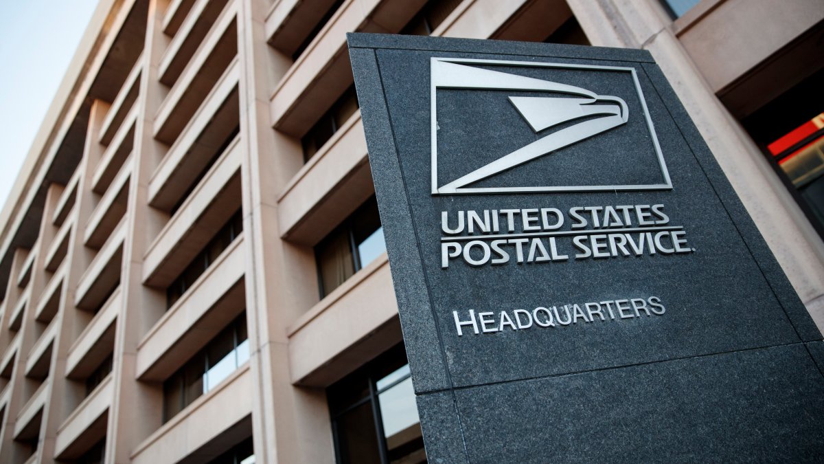Postal worker among 3 charged in stolen check scheme, officials say – NBC Los Angeles - Vimarsana News
