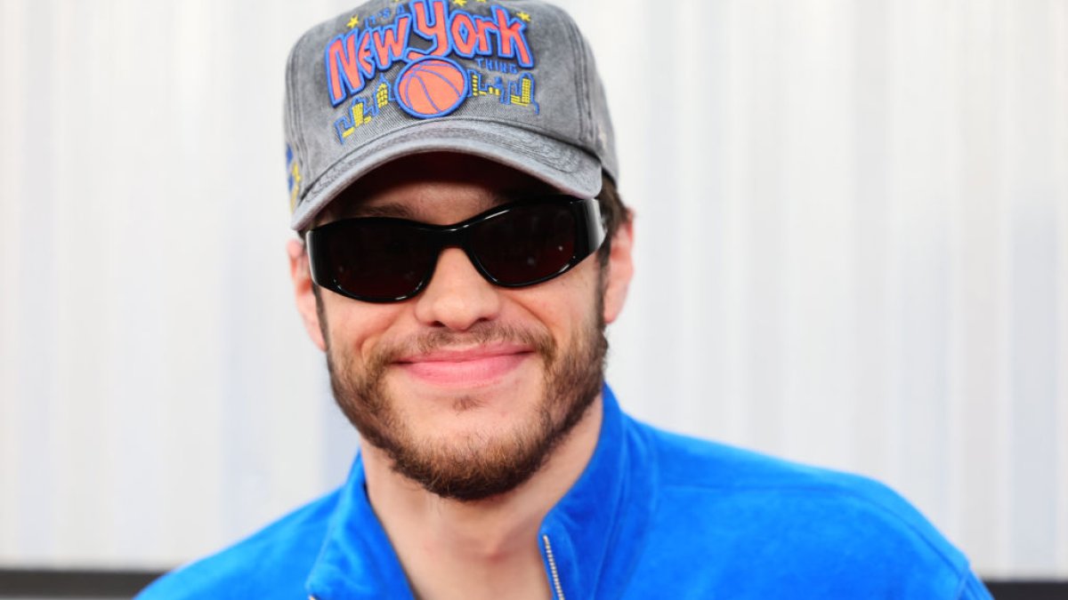 Pete Davidson's sister post photo tribute of him as he turns 30 – NBC Los Angeles - Vimarsana News