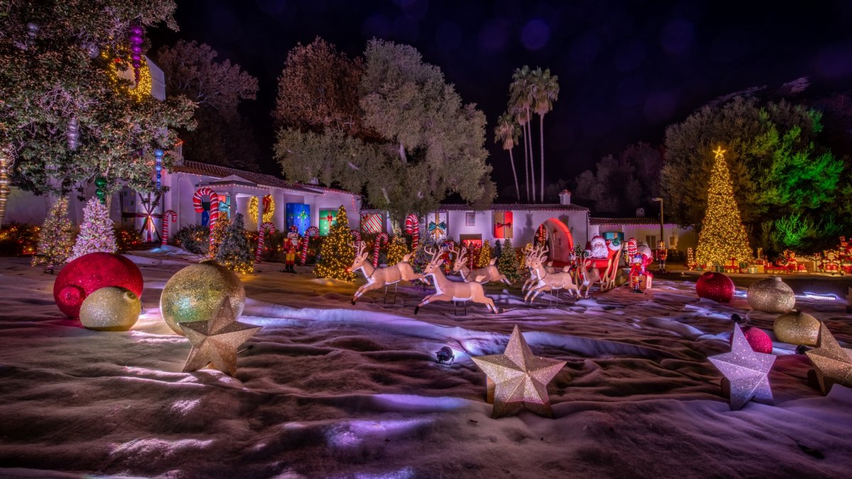 Traipse along this ‘Holiday Road’ for dazzling displays and oodles of