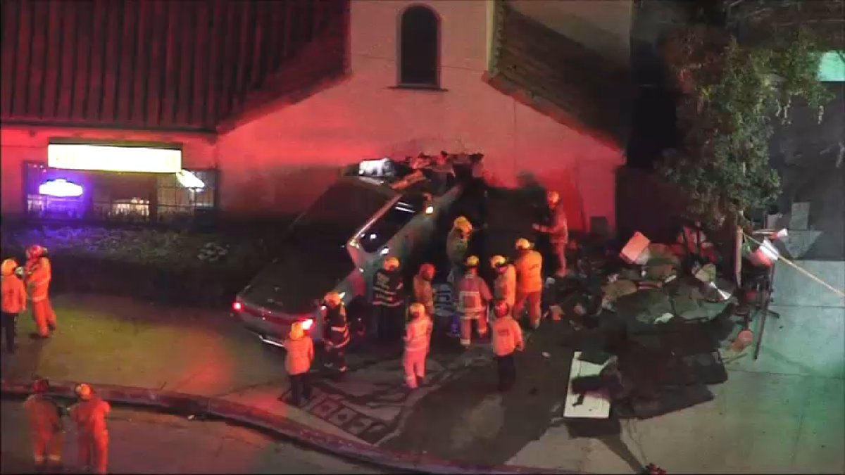 Pickup truck crashes into Hollywood pizzeria following multi-vehicle crash
