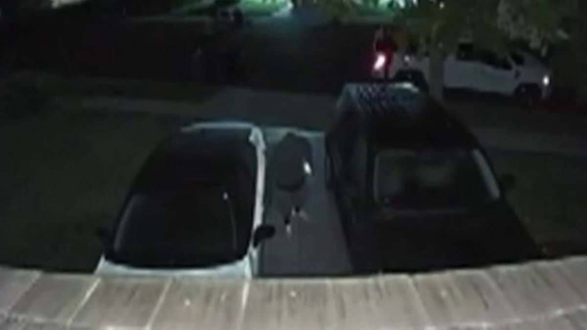 Thieves target Thousand Oaks neighborhood over Thanksgiving weekend – NBC Los Angeles - Vimarsana News