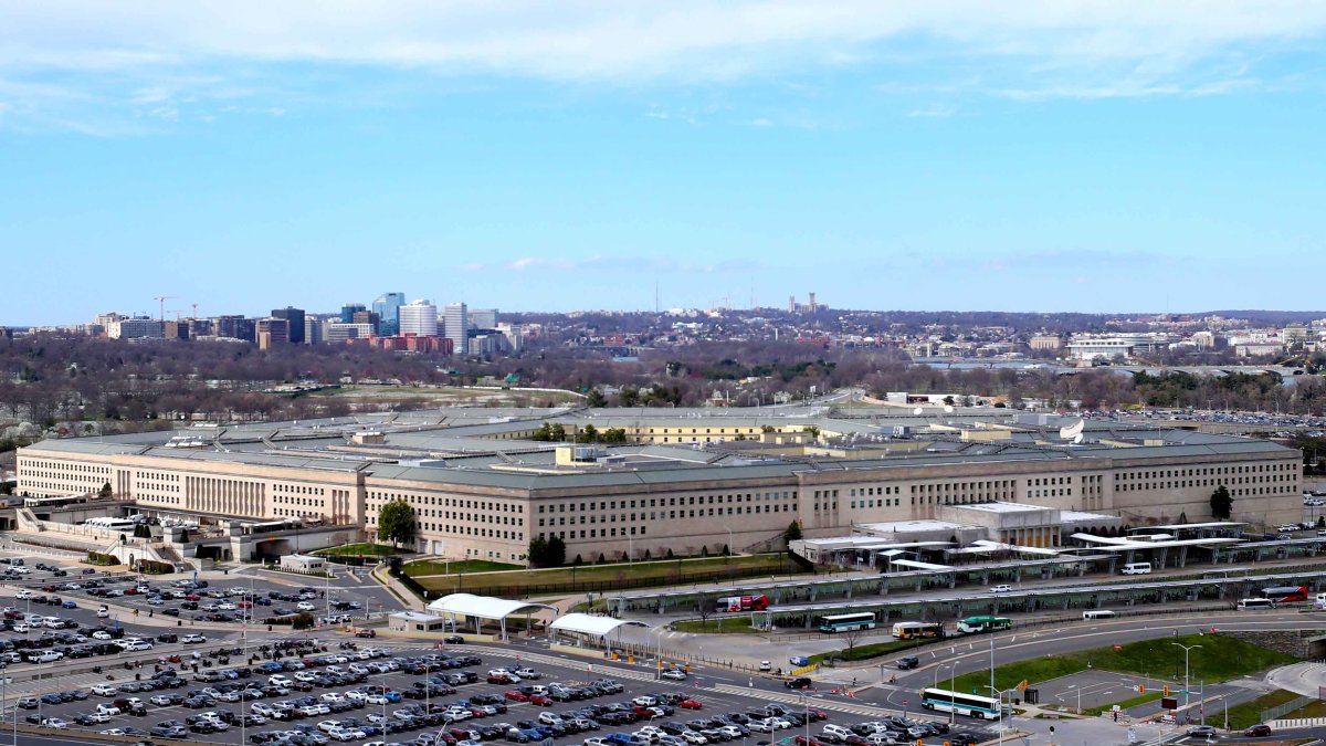 Pentagon unveils UFO reporting form for government employees – NBC Los Angeles - Vimarsana News