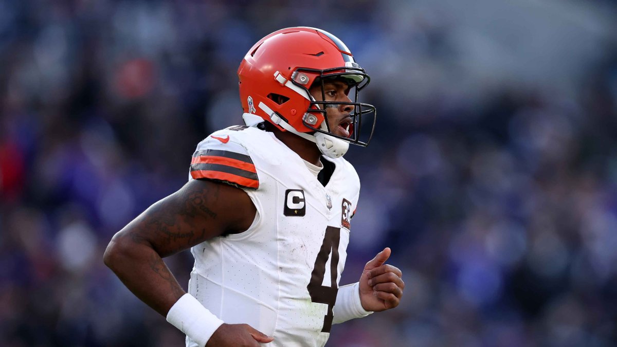 Browns QB Deshaun Watson to undergo seasonending shoulder surgery