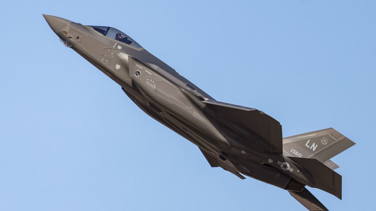 Op-ed: With continued geopolitical conflicts, here are defense stocks investors should consider - Vimarsana News