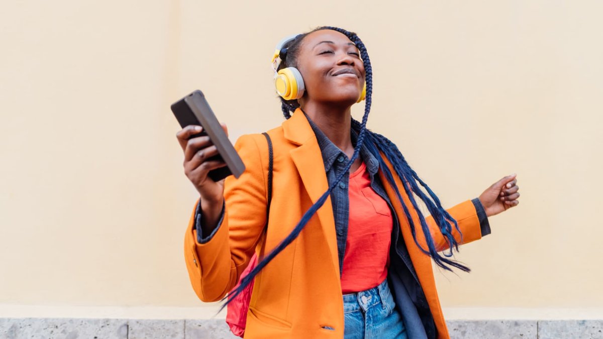Harvard happiness expert: The No. 1 thing to avoid to achieve a 'real sense of satisfaction' – NBC Los Angeles - Vimarsana News