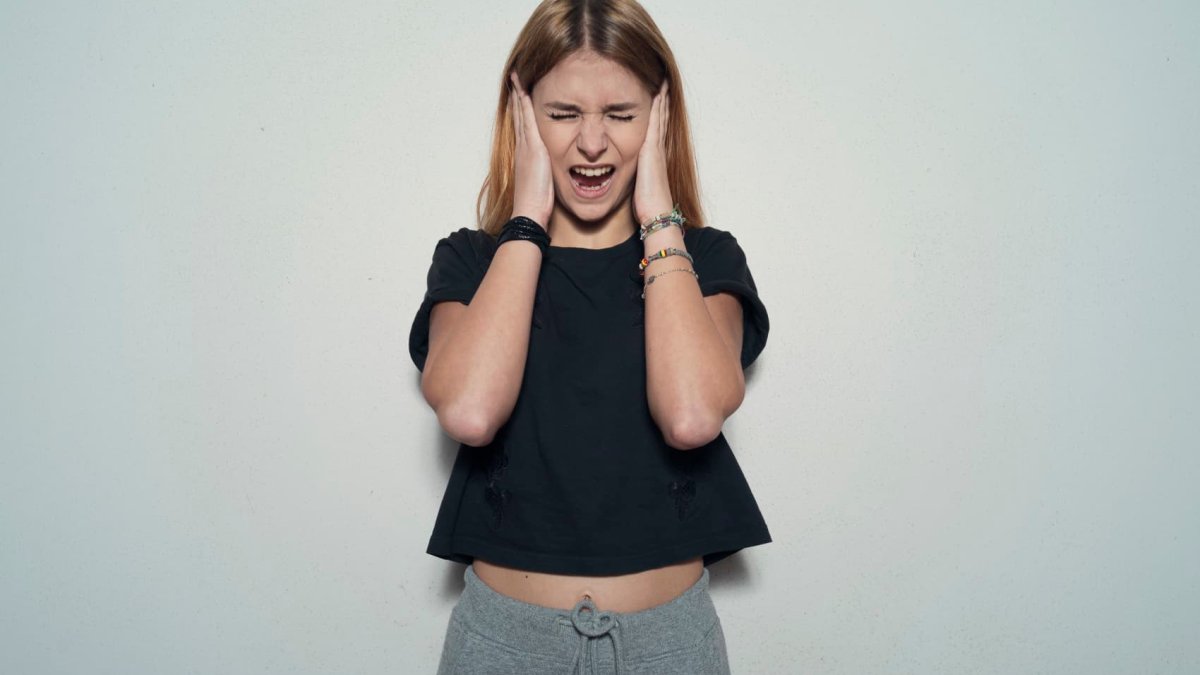 Here's the perfect response to 'instantly' shut down passive-aggressive behavior, says public speaking expert – NBC Los Angeles - Vimarsana News