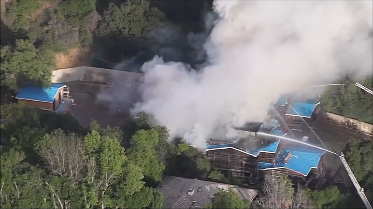 crews-battle-fire-at-three-story-encino-home-nbc-los-angeles