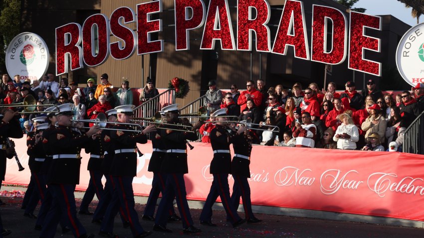 Pasadena, CA – January 02: (Likely) The Camp Pendleton band plays during the Tournament of Roses Parade on Orange Grove Blvd.  on Monday, Jan. 2, 2023 in Pasadena, CA. (Dania Maxwell / Los Angeles Times via Getty Images)