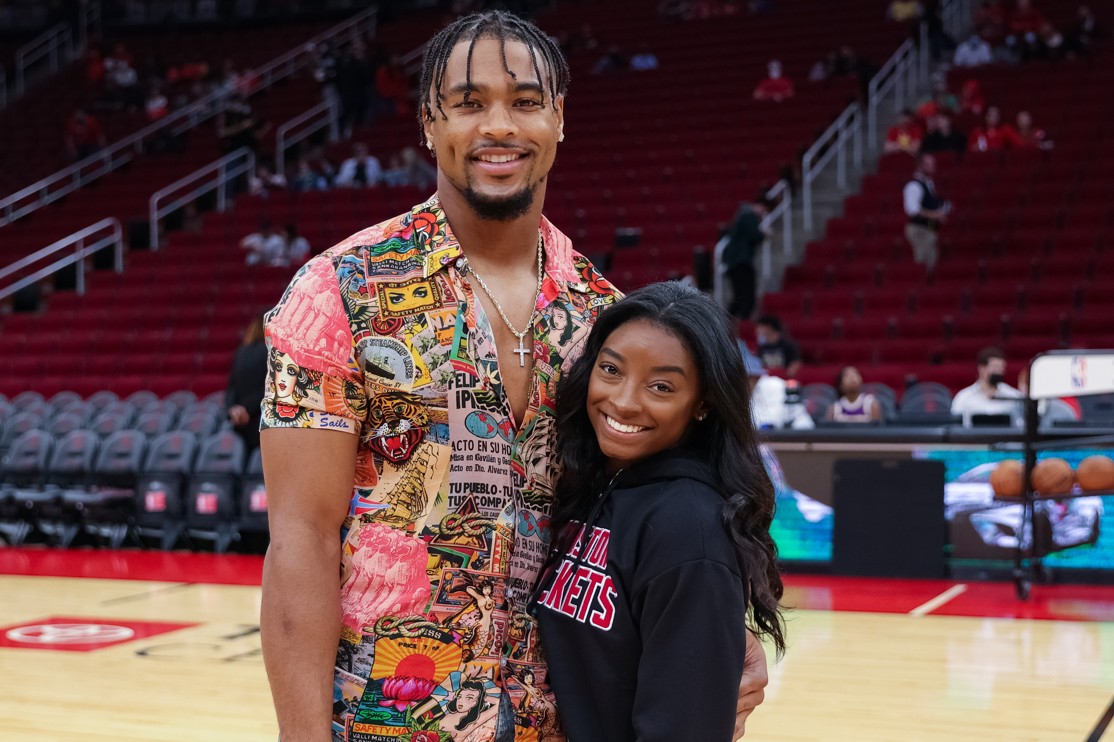 Simone Biles speaks out amid criticism over Jonathan Owens' comments – NBC Los Angeles - Vimarsana News