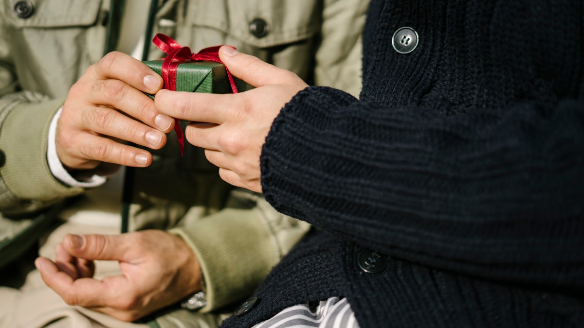 17 really last-minute gifts for him – NBC Los Angeles - Vimarsana News