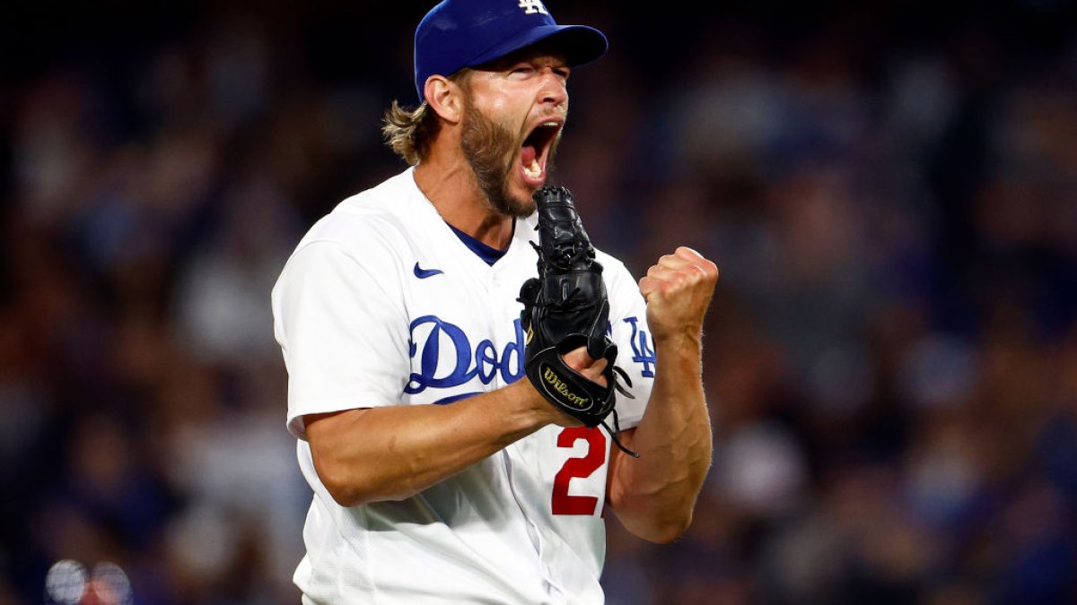 Clayton Kershaw Signs One-Year, $7.5M Deal with Dodgers for 18th Season