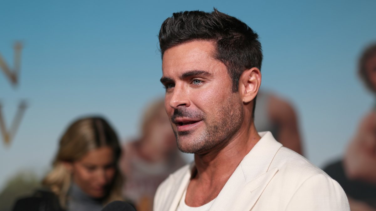 Watch Zac Efron receive Hollywood Walk of Fame star – NBC Los Angeles - Vimarsana News