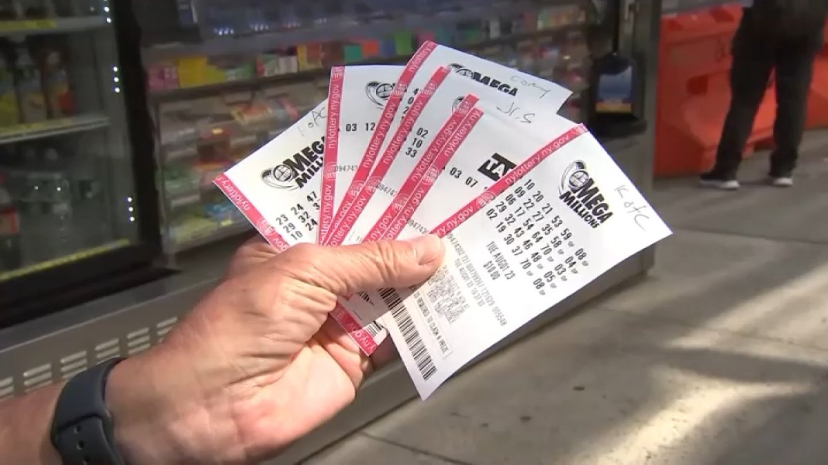 Encino gas station sells two winning Mega Millions lottery tickets