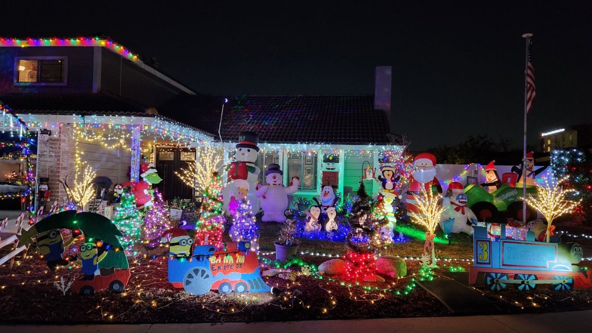 Tustin family keeps late Army veteran's tradition alive with Christmas display – NBC Los Angeles - Vimarsana News