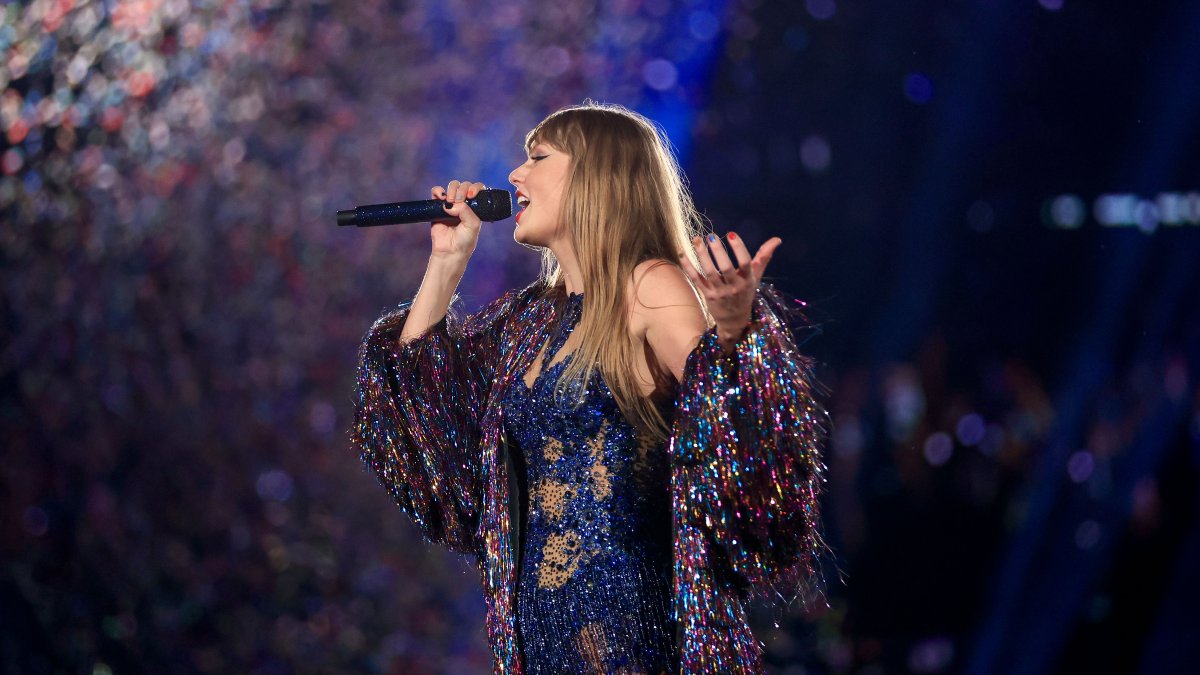 Taylor Swift donates $1 million to Tennessee tornado relief efforts – NBC Los Angeles - Vimarsana News