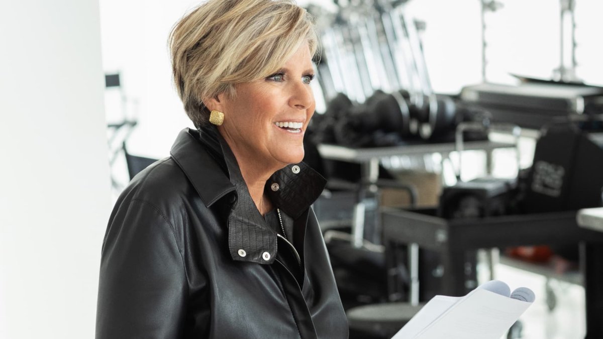 Suze Orman hates when you redo your budget each January: 'If you restrict,' you'll eventually 'explode' – NBC Los Angeles - Vimarsana News