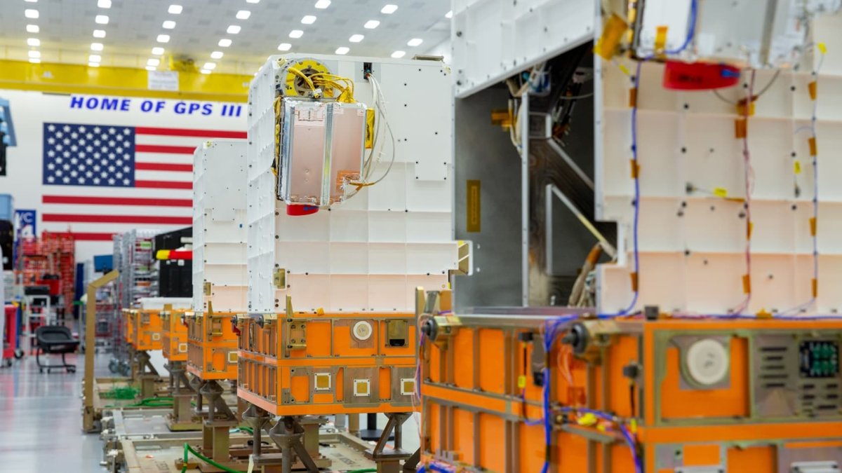 Pentagon awards $2.5 billion in satellite contracts to L3Harris, Lockheed Martin and Sierra Space - Vimarsana News