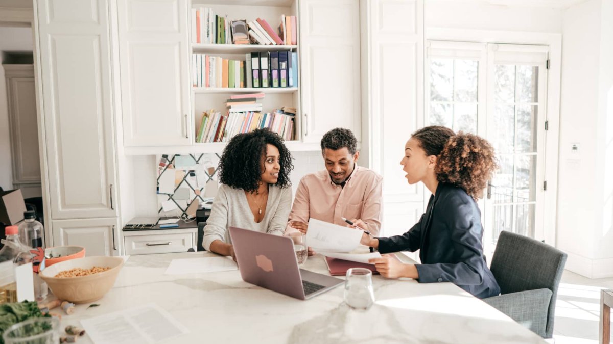 One of 2024's 'best jobs' can pay over $200,000 and let you work remotely without a college degree – NBC Los Angeles - Vimarsana News