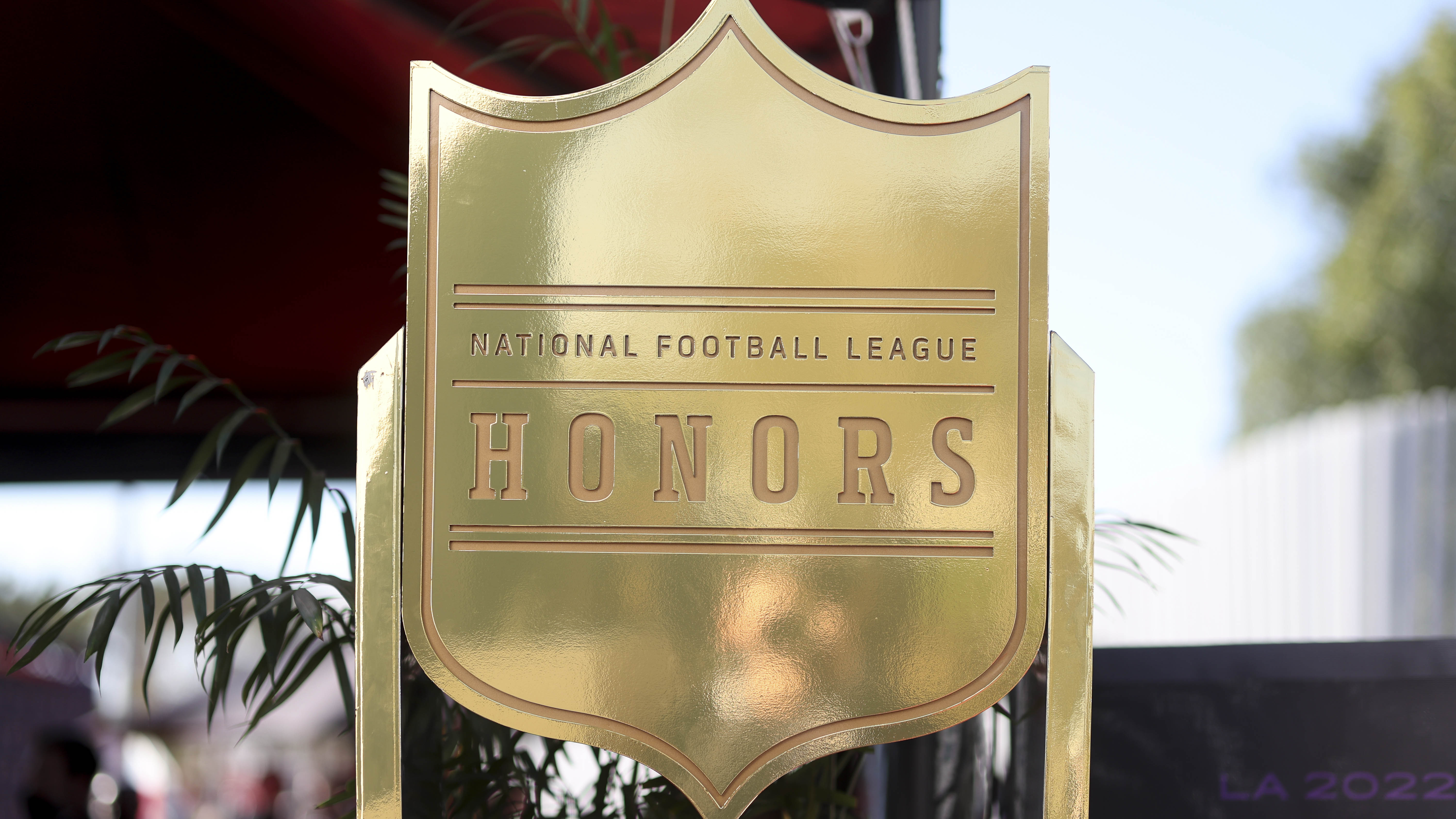 Nfl Honors Nominees 2025 List Of Winners Leola Nikolia
