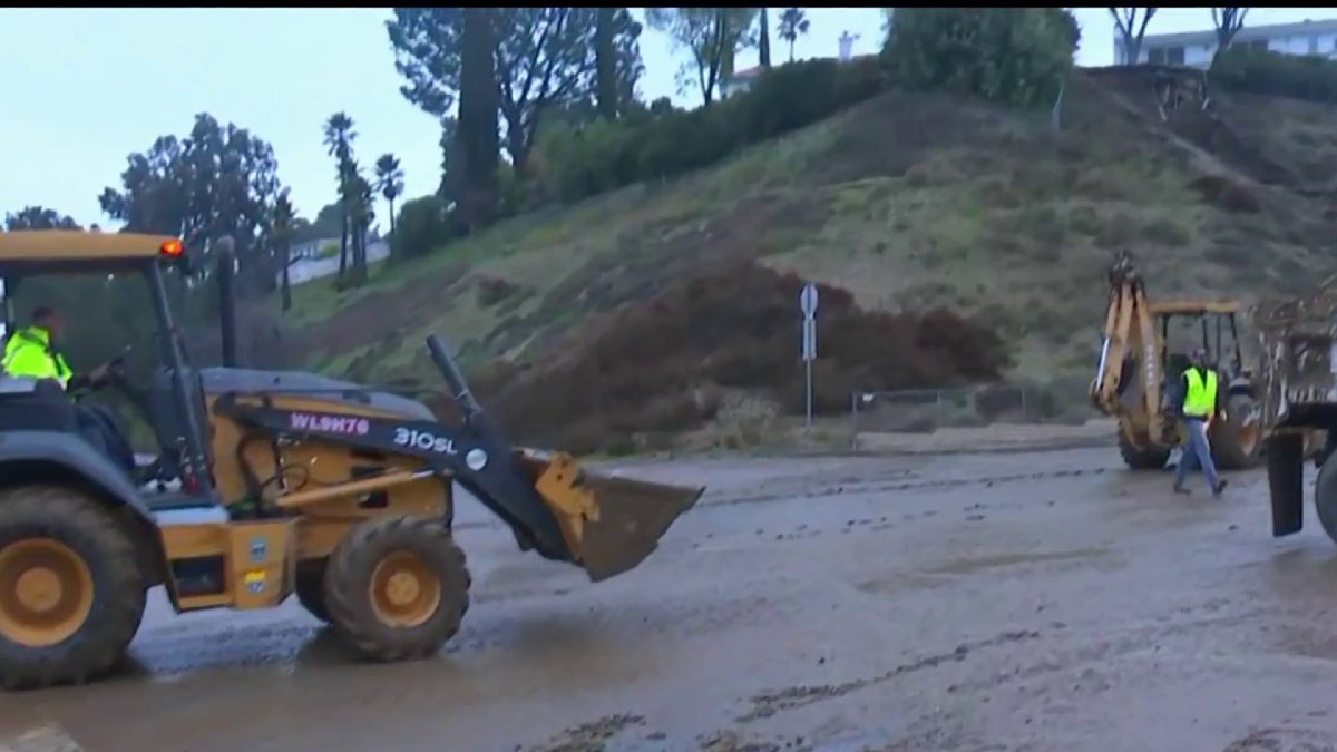 Water main break causes landslide in Calabasas NBC Los Angeles