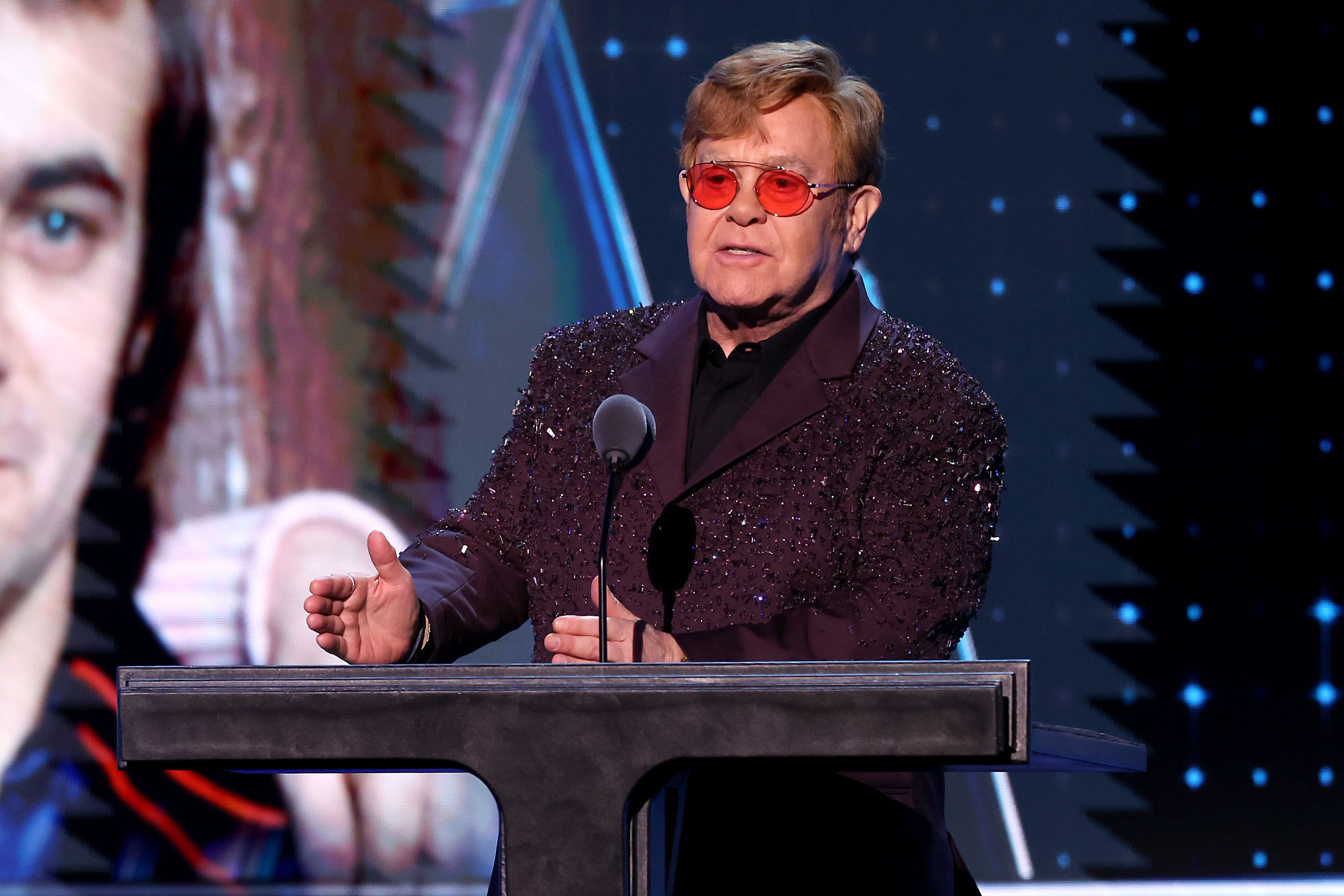 Elton John reacts to becoming an EGOT – NBC Los Angeles - Vimarsana News