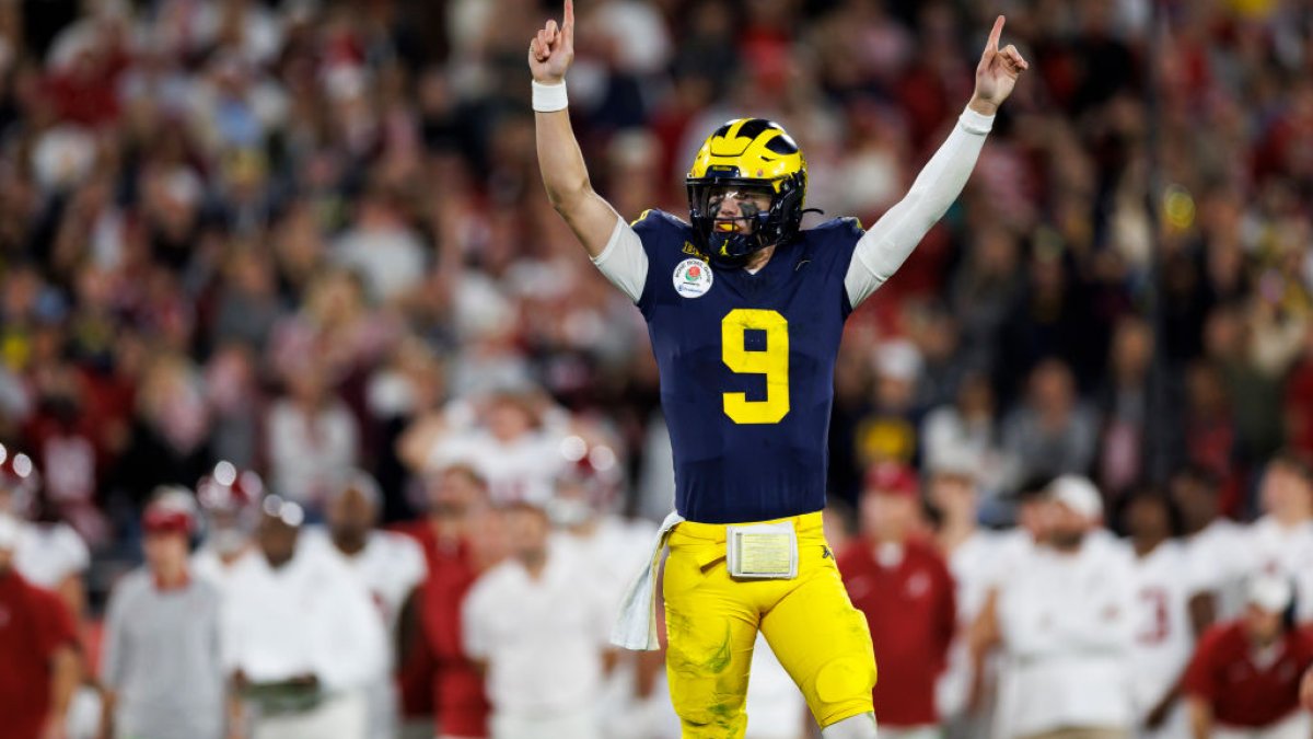 Michigan rallies late to stun Alabama in Rose Bowl, reach national