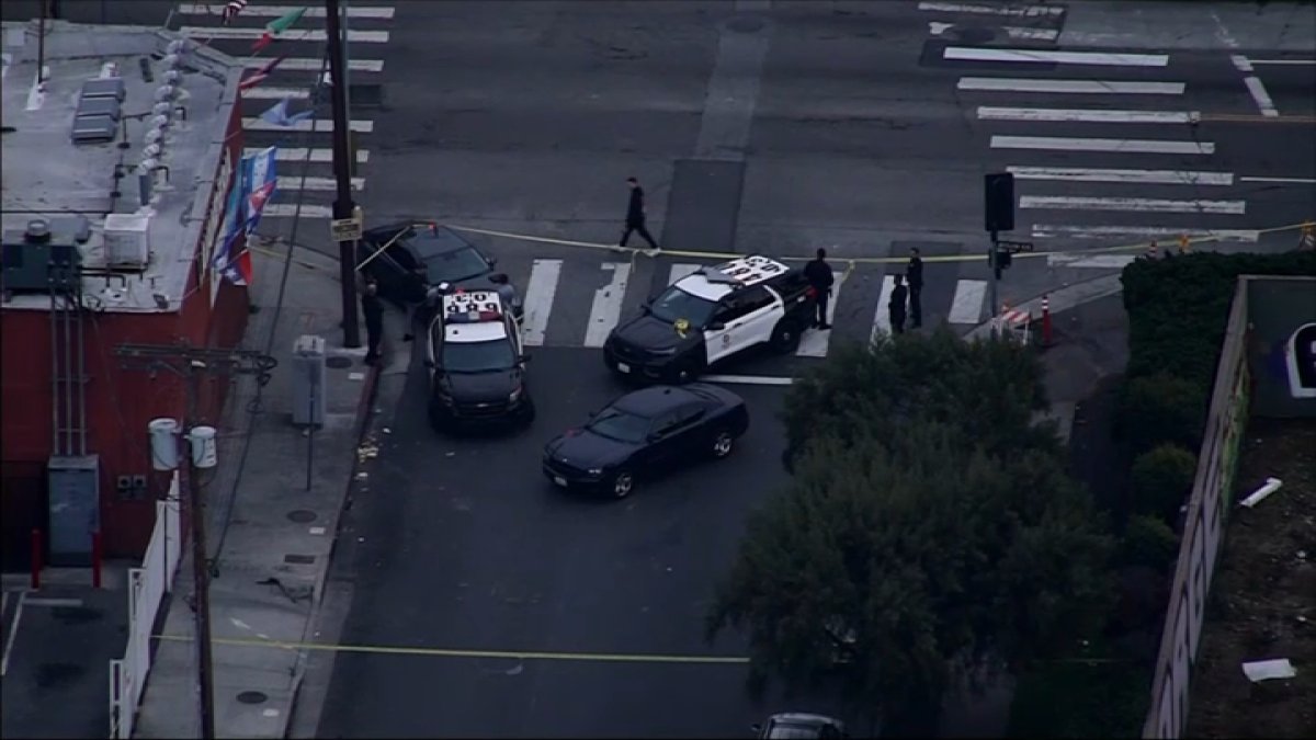 Double shooting investigation underway a block away from USC – NBC Los ...