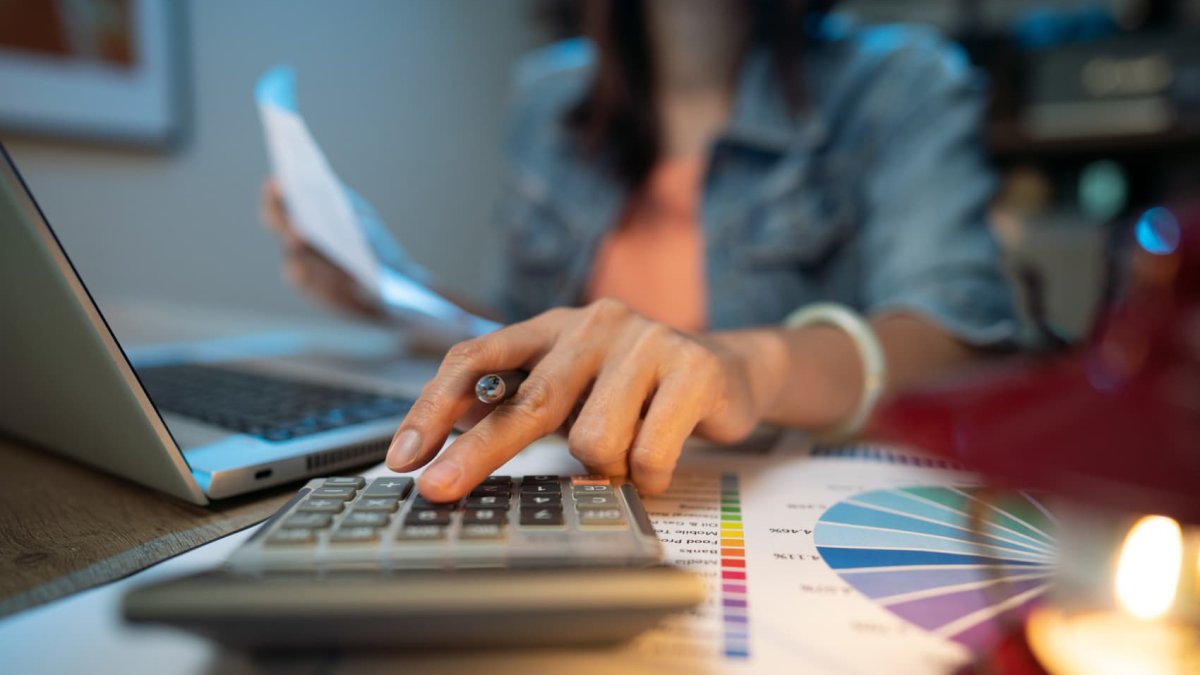 This simple calculation will show if you're withholding enough taxes from your paycheck - Vimarsana News