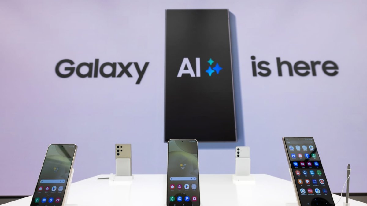 Smartphone giants like Samsung are going to talk up 'AI phones' this year — here's what that means – NBC Los Angeles - Vimarsana News