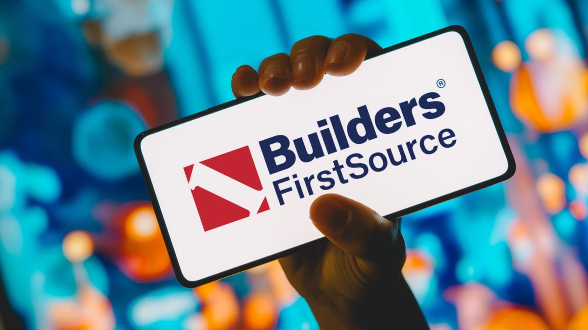 Despite a tough market, Builders FirstSource CEO says housing demand is 'really strong' – NBC Los Angeles - Vimarsana News