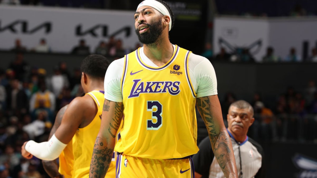Anthony Davis has 3rd career triple-double, Lakers beat Hornets 124-118 – NBC Los Angeles