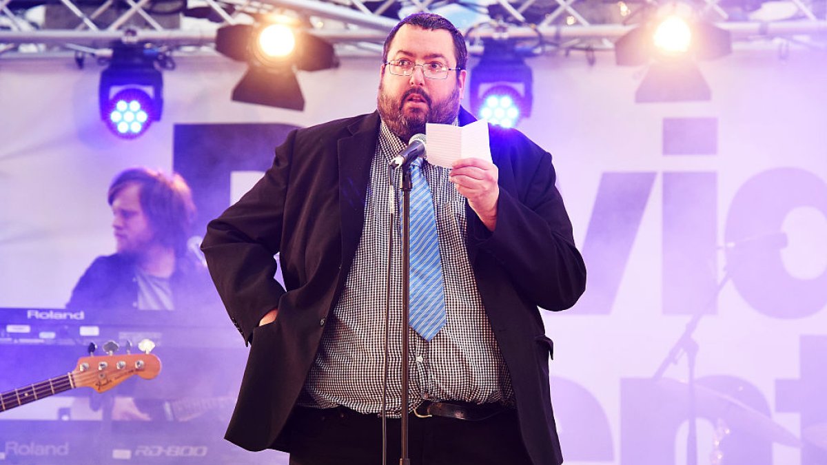Ewen MacIntosh, star of UK version of 'The Office,' dies at 50 – NBC Los Angeles - Vimarsana News