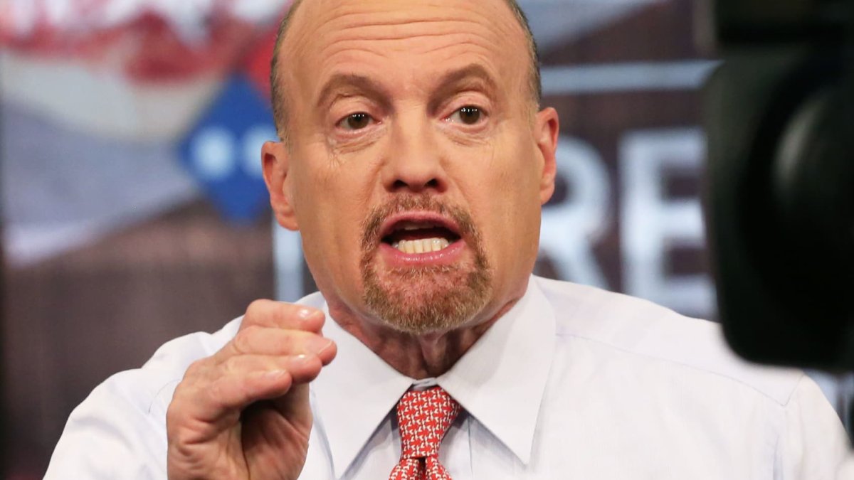 As bitcoin reaches new heights, Jim Cramer says not to forget about stocks  – NBC Los Angeles