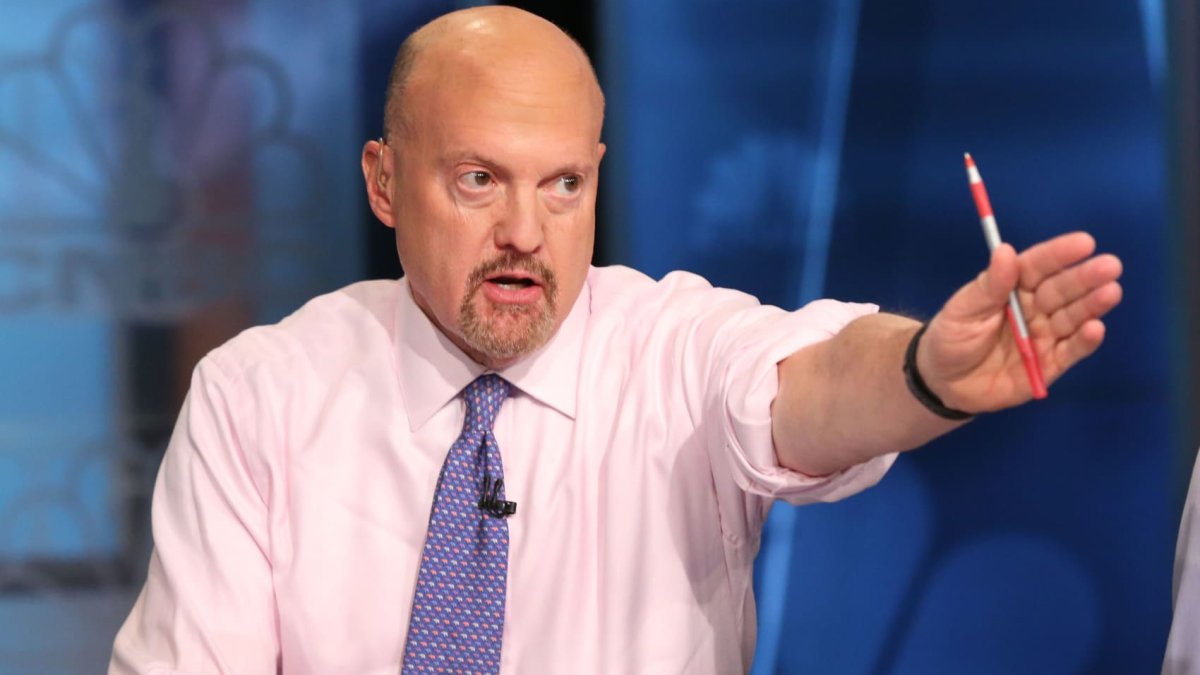 Jim Cramer lists five market sectors he thinks are working right now and  five that are not – NBC Los Angeles