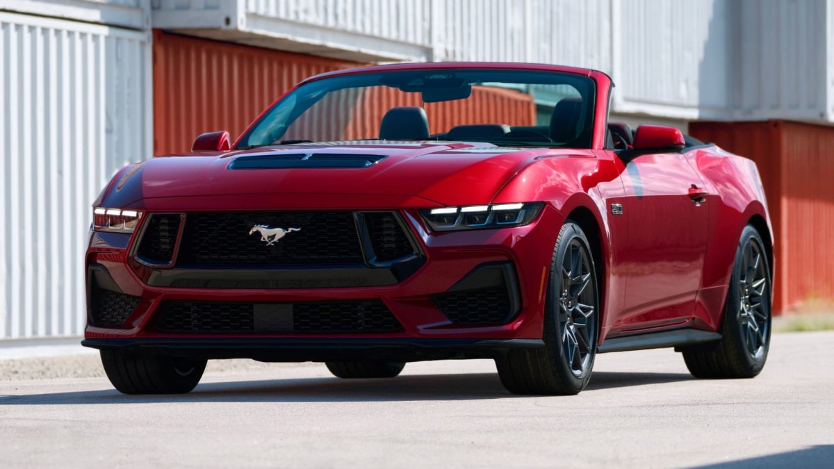 Ford sees opportunity for Mustang as competitors abandon V8 engines