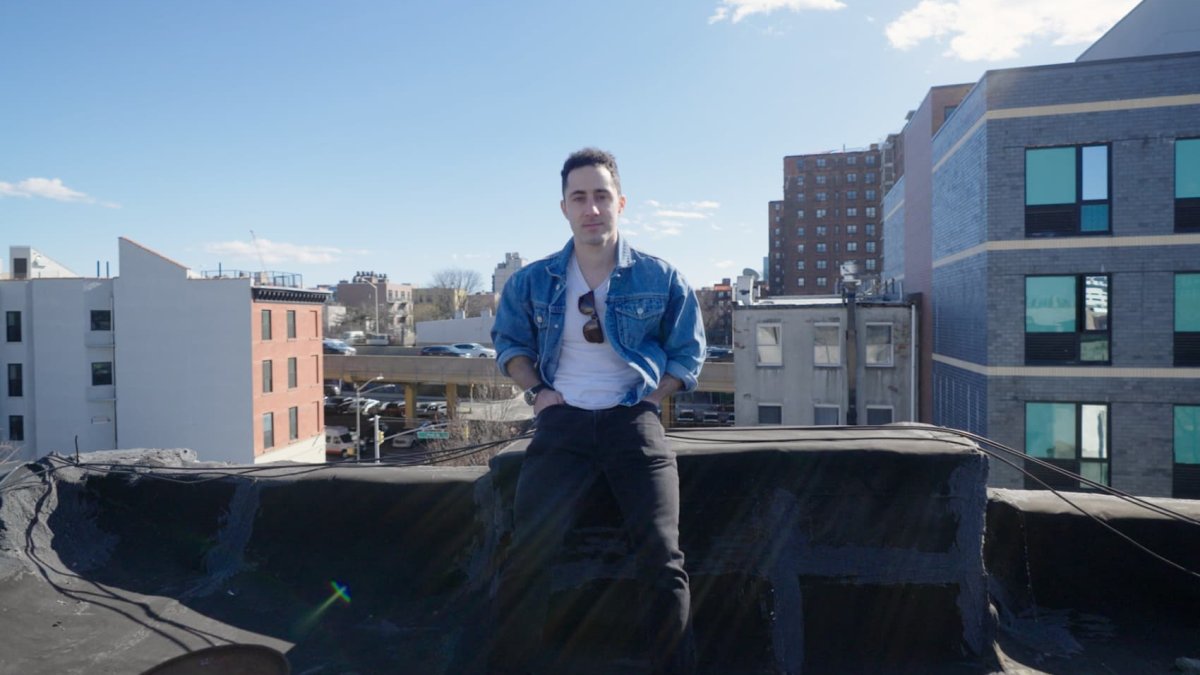 28-year-old actor lives in New York City on $17,000 a year: It's stressful, but 'I'm happier now' – NBC Los Angeles - Vimarsana News