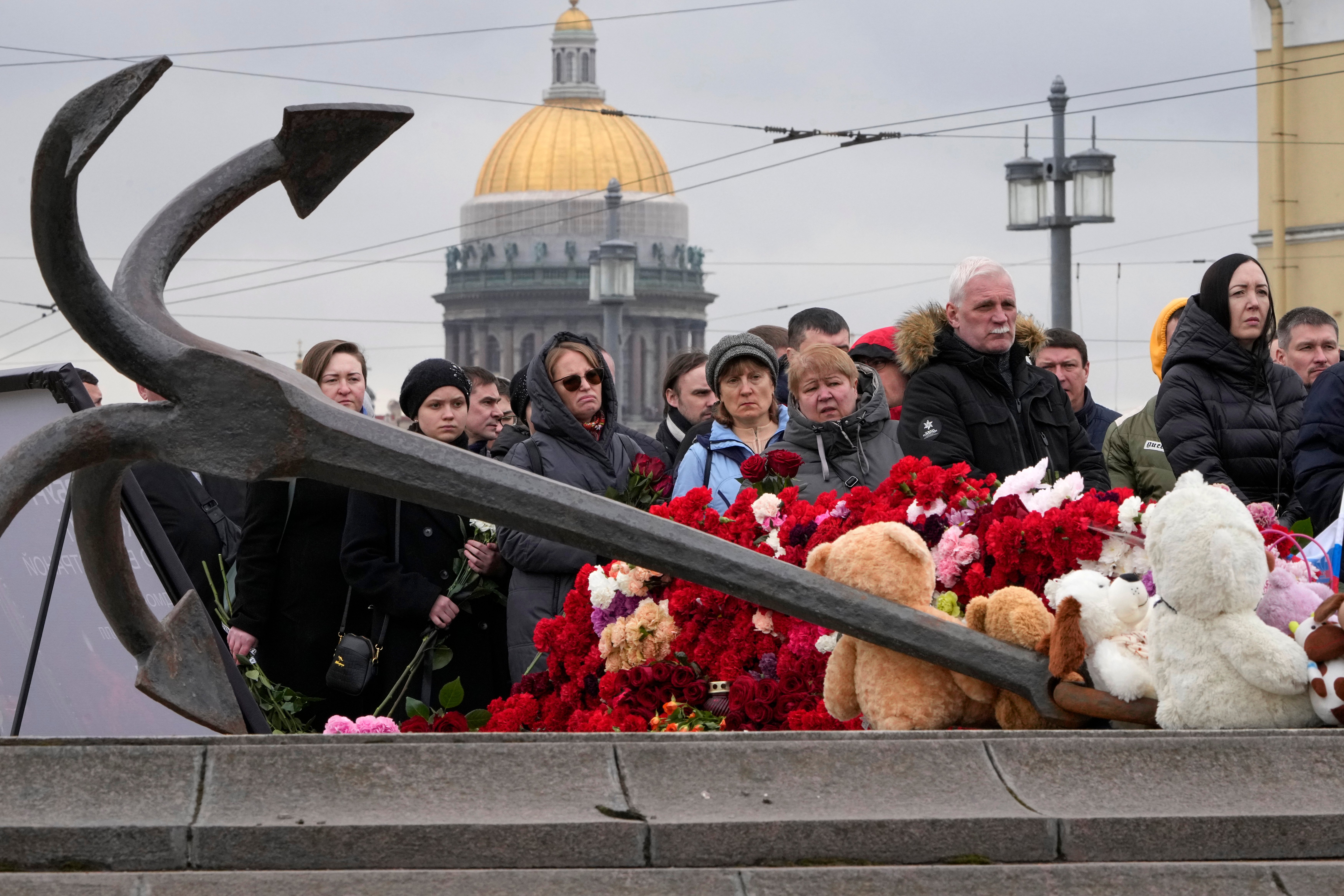 Some still unsure if loved ones survived Russian concert attack – NBC Los Angeles - Vimarsana News