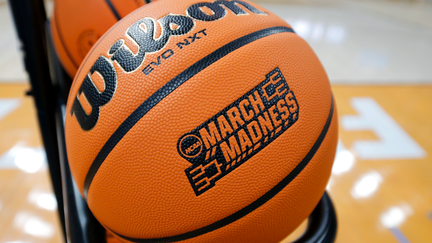 March Madness 2024: Former NBA star Jamal Mashburn predicts National Champion