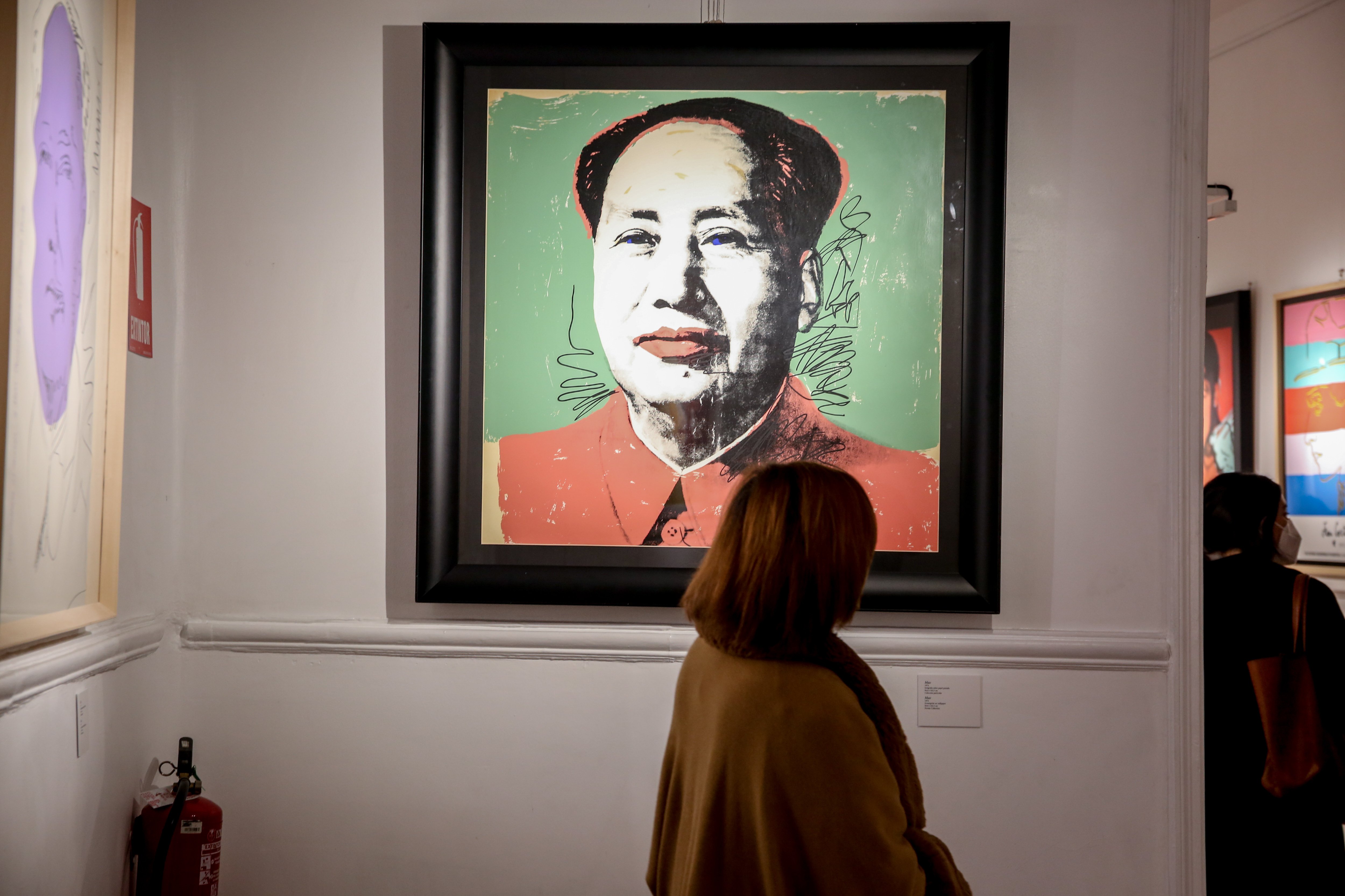 Andy Warhol's famous portrait print missing from Orange Coast College - Vimarsana News