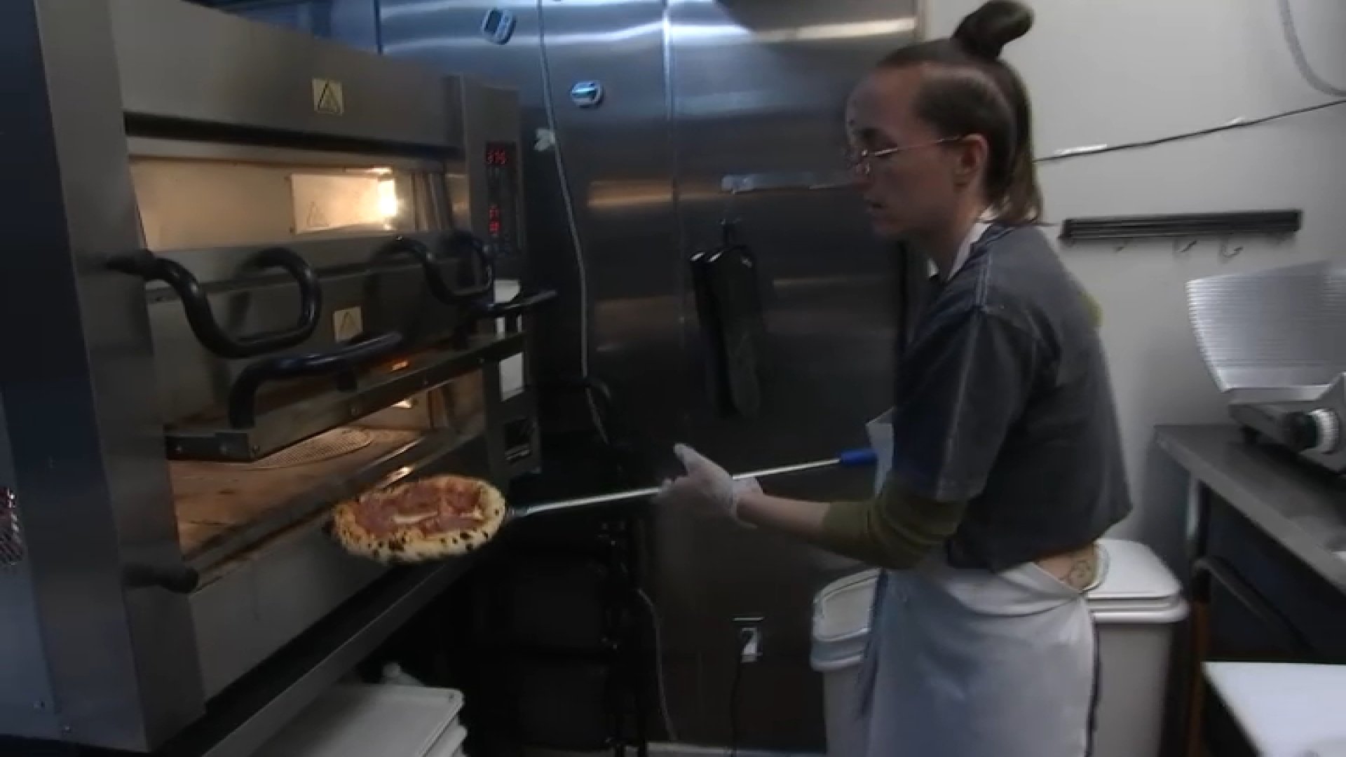 How this pizzeria is brings representation to LA's deaf community – NBC Los Angeles - Vimarsana News