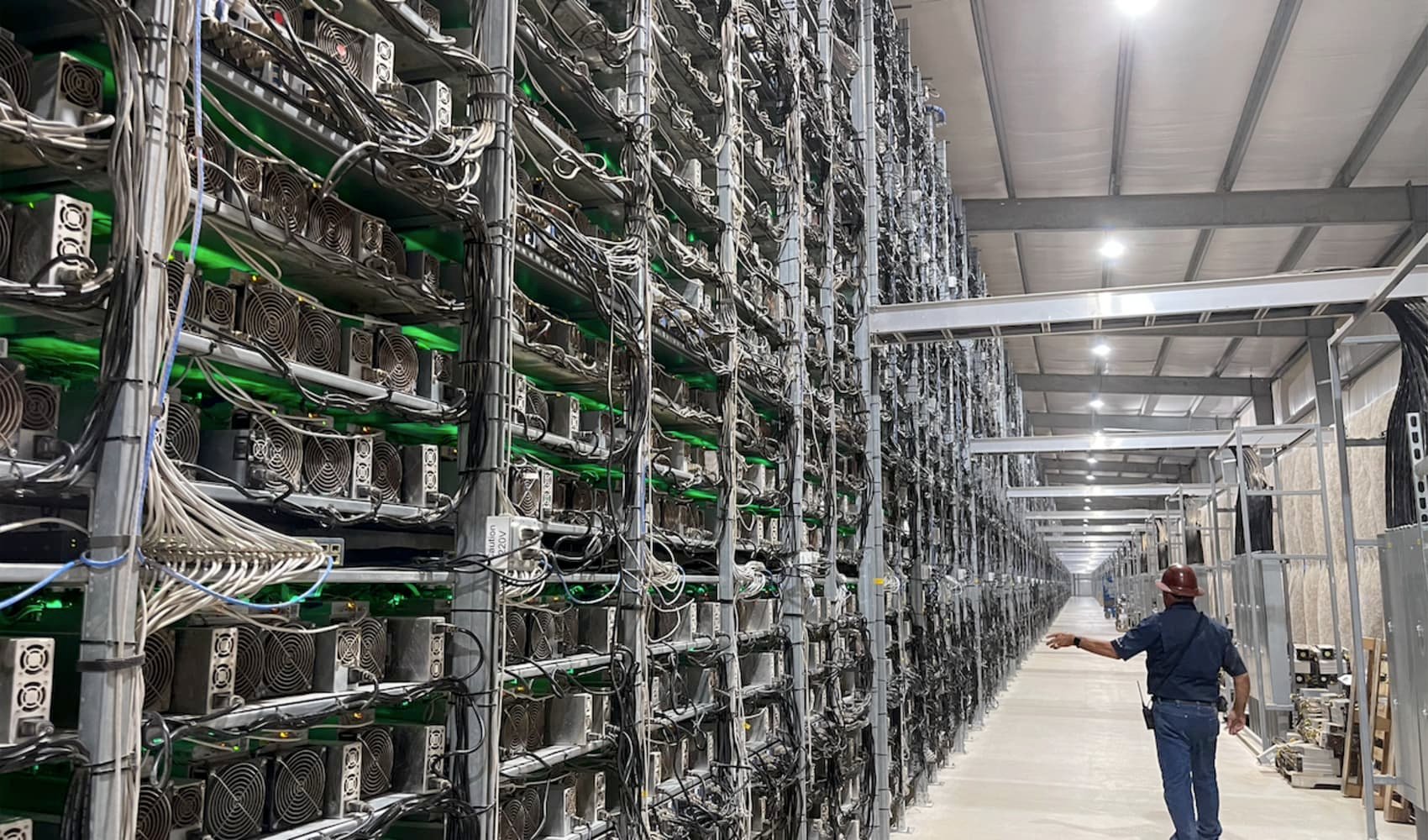 Bitcoin miners upgrade power centers and get into AI to brace for slashed revenue post halving - Vimarsana News