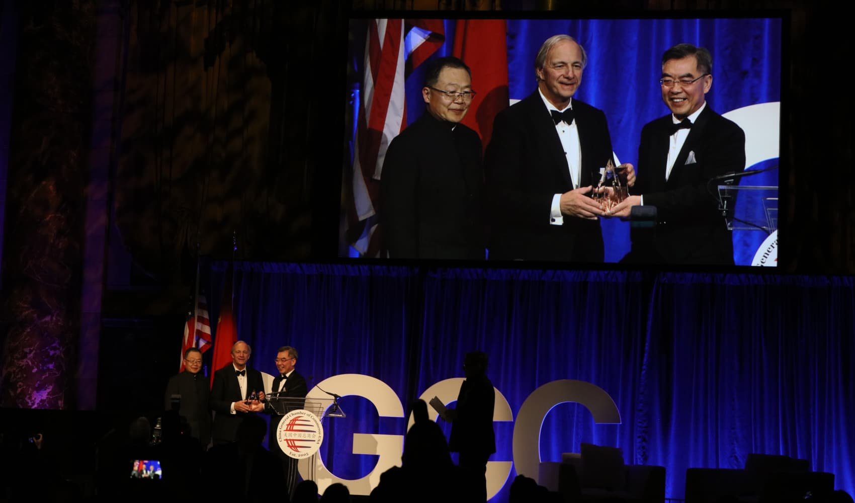 Ray Dalio is still investing in China as the Bridgewater founder is not a 'fair-weather investor' – NBC Los Angeles - Vimarsana News