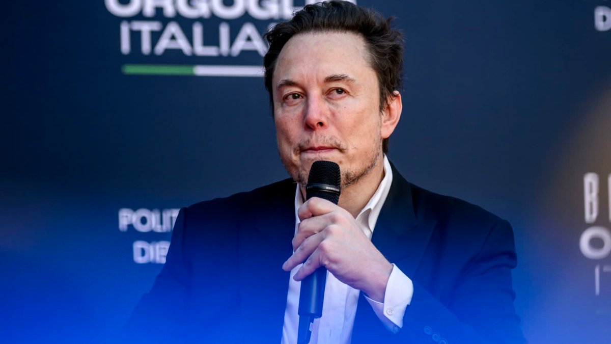 Cramer compares Warren Buffett and Elon Musk, says Wall Street has turned on Tesla CEO - Vimarsana News
