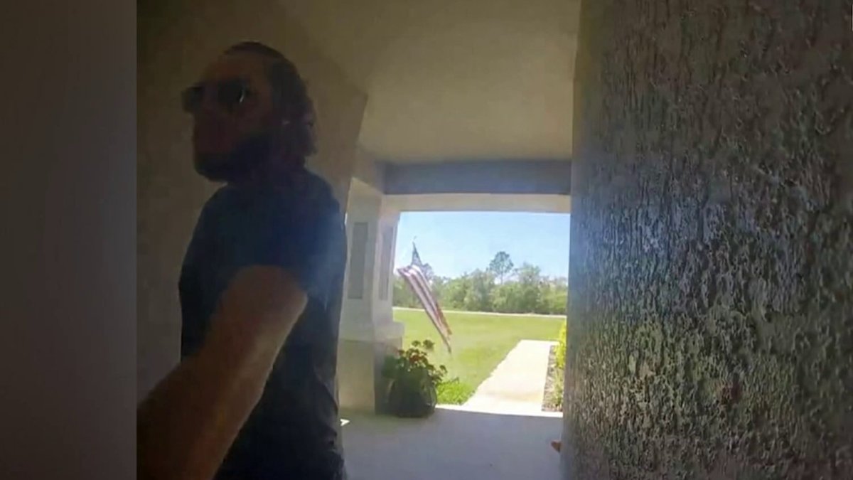 Florida pre-med student stabs mother over 70 times, killing her during visit: Authorities – NBC Los Angeles - Vimarsana News