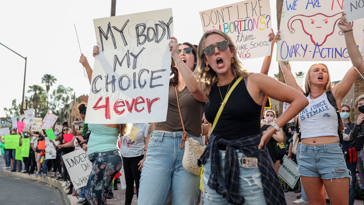 Arizona Supreme Court upholds near-total ban on abortions – NBC Los Angeles