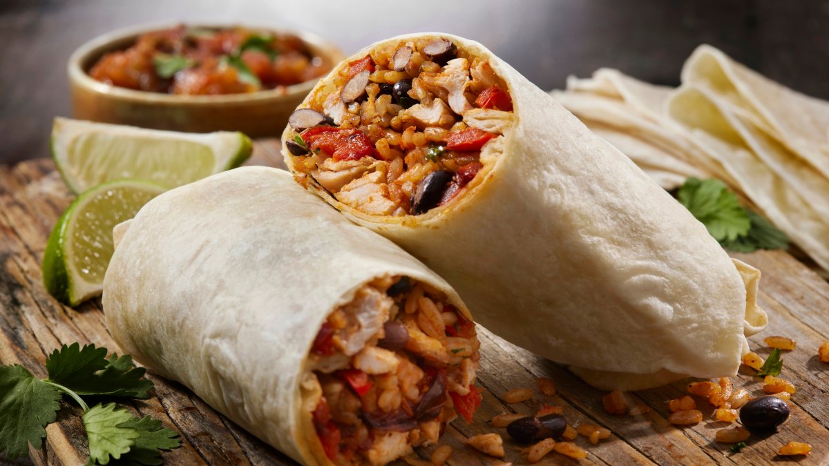 National Burrito Day 2024: Deals from Chipotle, Moe's, Qdoba and more – NBC Los Angeles - Vimarsana News