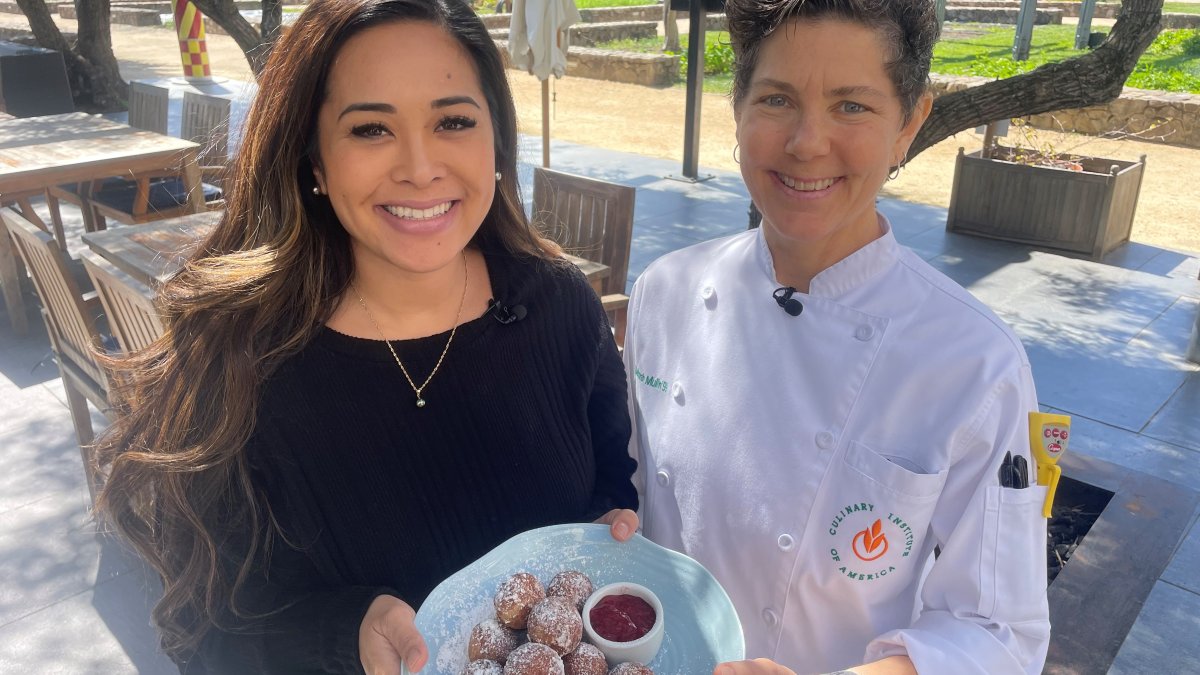 Learn how to make sweet Italian zeppole at home – NBC Los Angeles