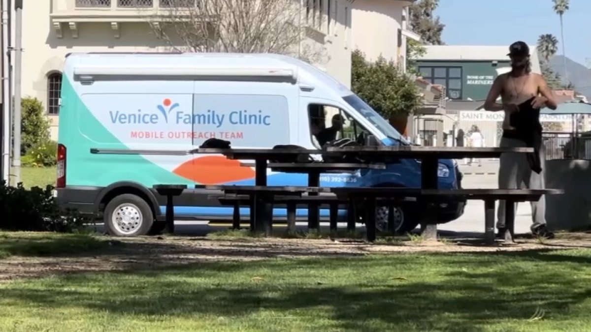 Santa Monica residents protest to stop needle distribution program