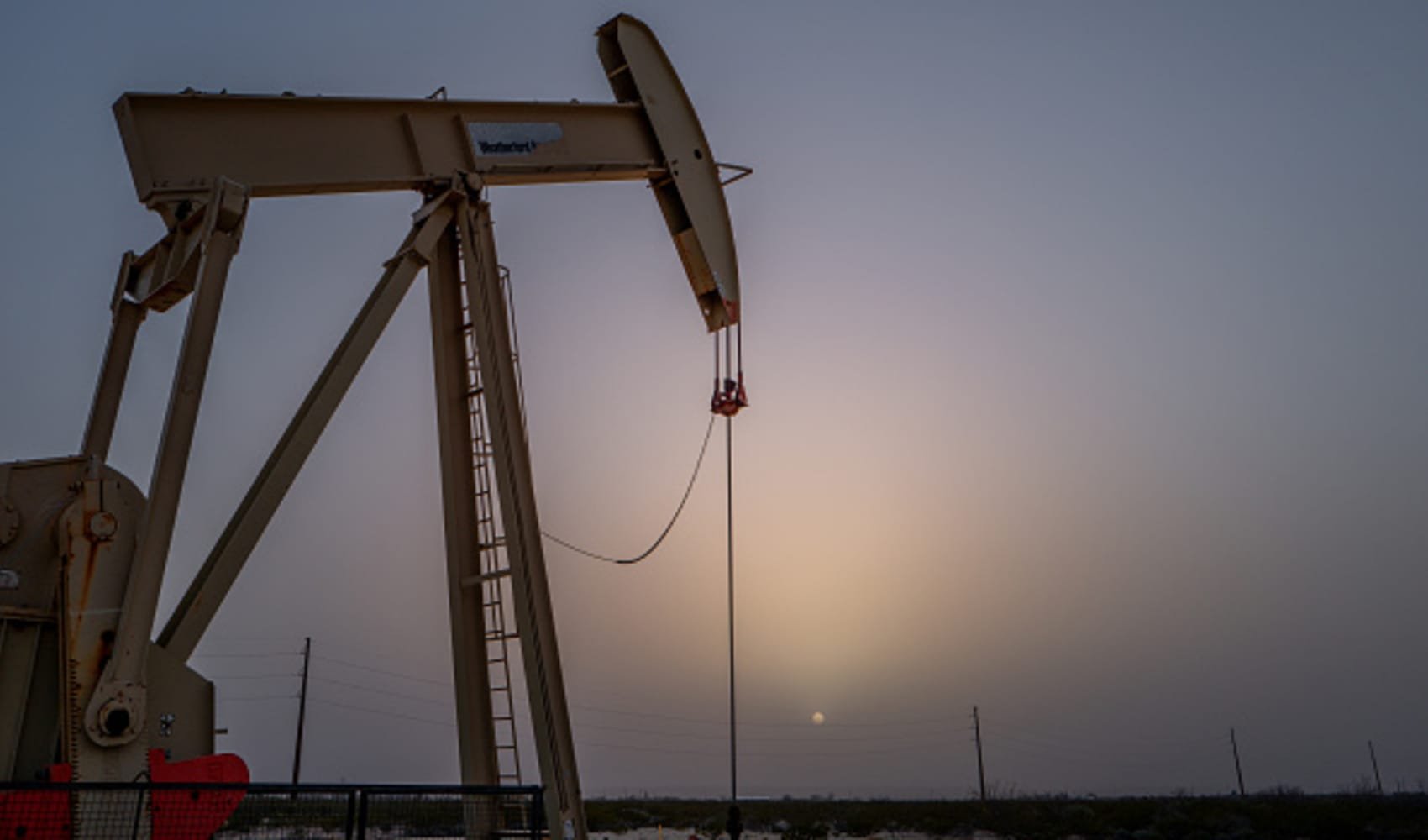 U.S. crude oil gains more than 1% as market looks to OPEC+ meeting on production levels – NBC Los Angeles - Vimarsana News